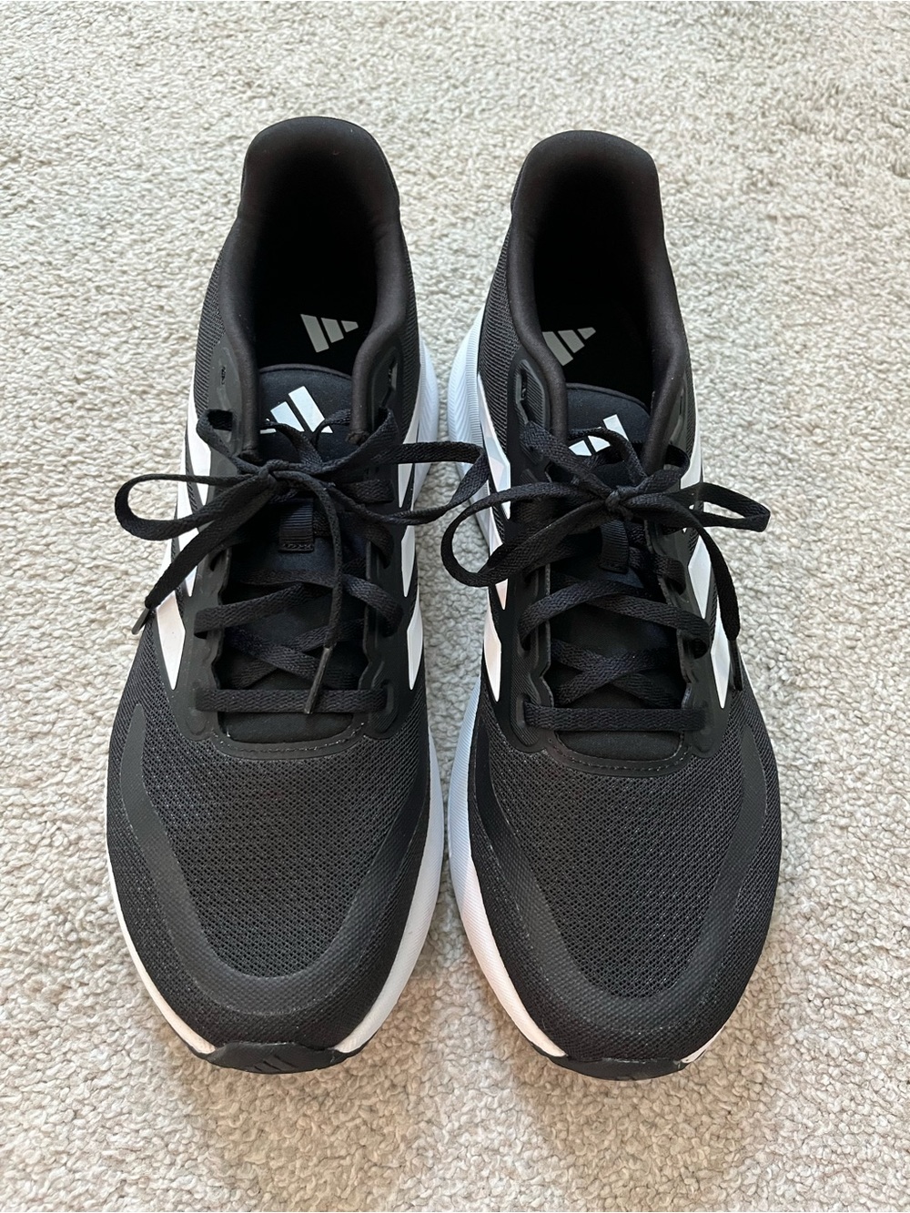 NWOT Adidas Mens Run Falcon 5
Running Shoes Black White Size 11
